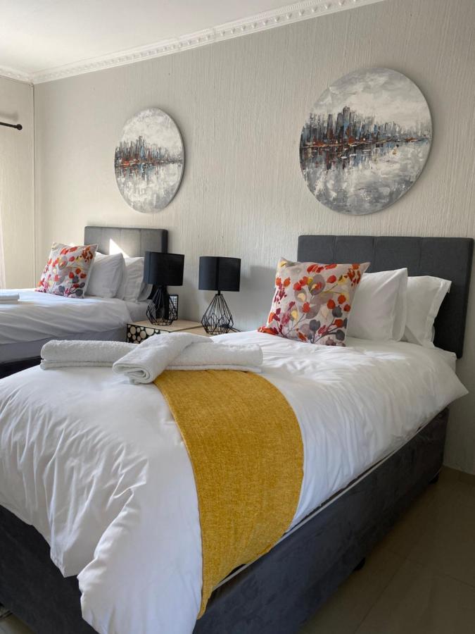 The Outlook Guest House ニューカッスル エクステリア 写真